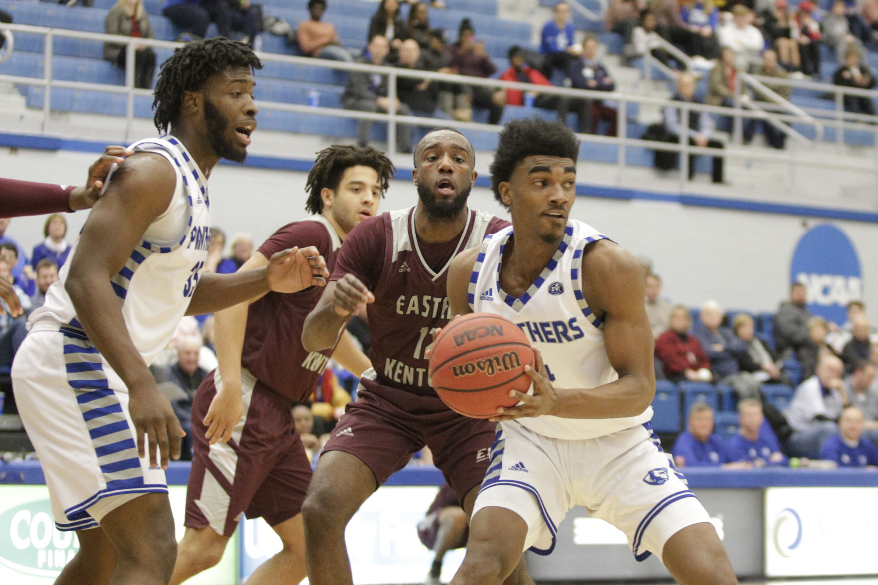 GALLERY-EIU-v-EKU-mbb-019-020720.JPG